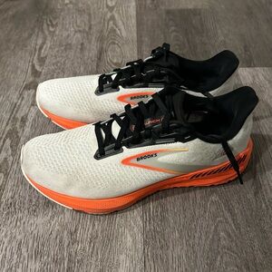 Brooks Launch GTS 10 Running Shoes - White Coral Black, size 8 in men/EU 41